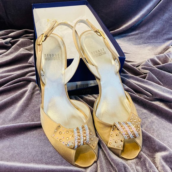 Stuart Weitzman Gold Ankle Strap Heels - Picture 1 of 2